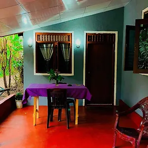 Grass Homestay Sigiriya